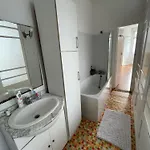 58m2 Calme Et Lumineux - Metro A 5 Min Apartment *