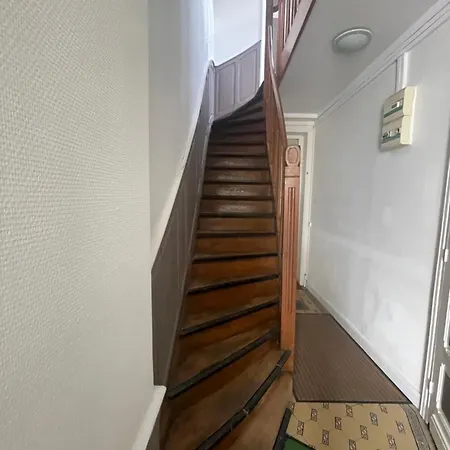 58m2 Calme Et Lumineux - Metro A 5 Min Apartment *